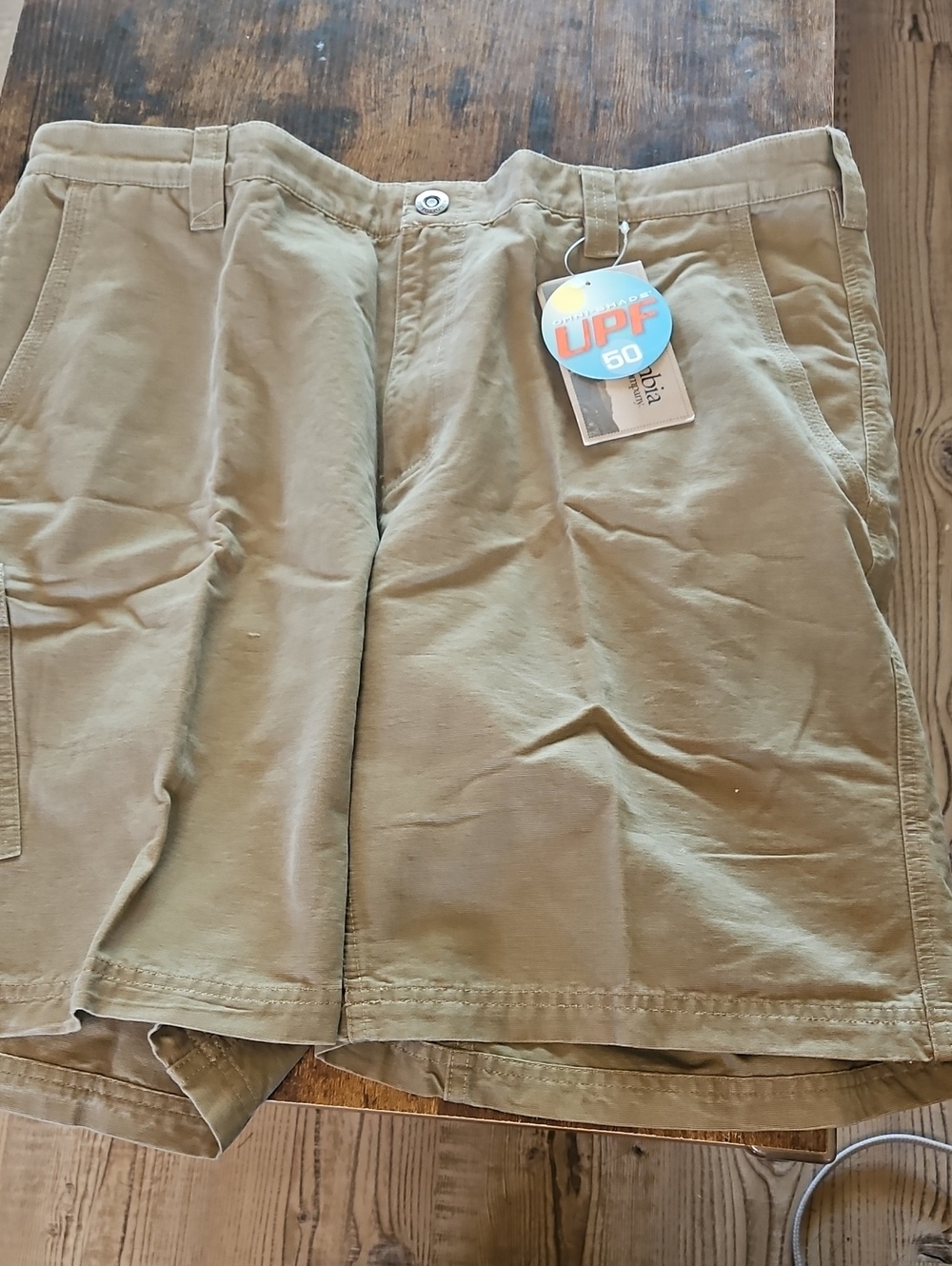 Columbia Olive Green Men's Cargo Shorts